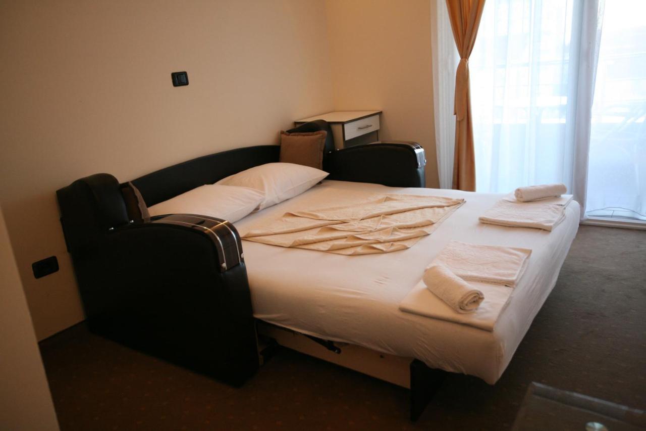 Apartment Vilaelenamarko