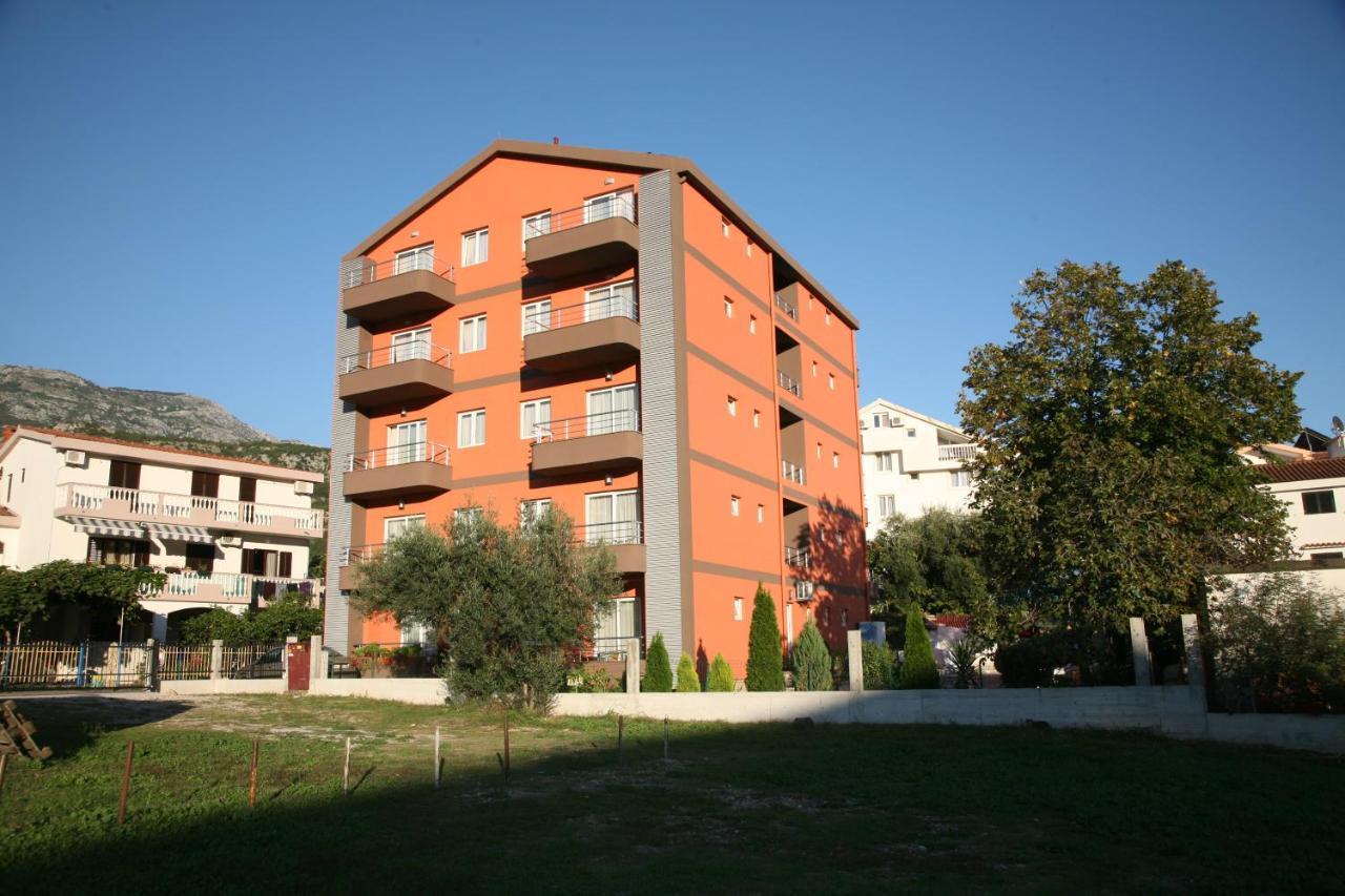 Vilaelenamarko Apartment Budva