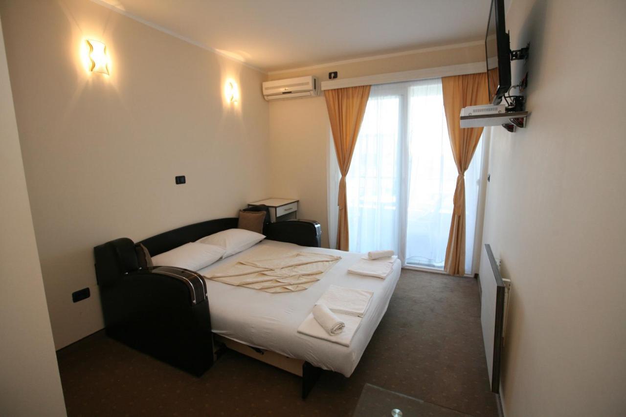 Vilaelenamarko Apartment *